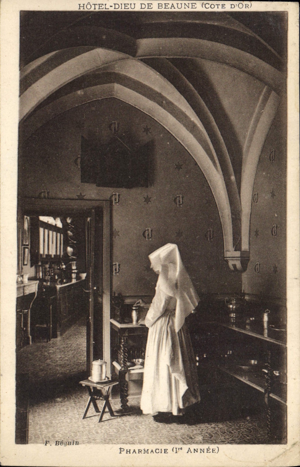 CPA Hotel Dieu de Beaune Cote d'Or Pharmacie I Annee 