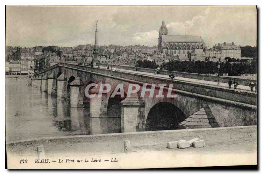 CPA Blois Le Pont sur la Loire 