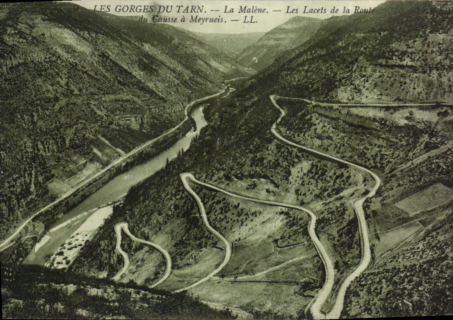 CPA Gorges du Tarn la Malene les Lacets de la Route du Causse a Meyrueis 