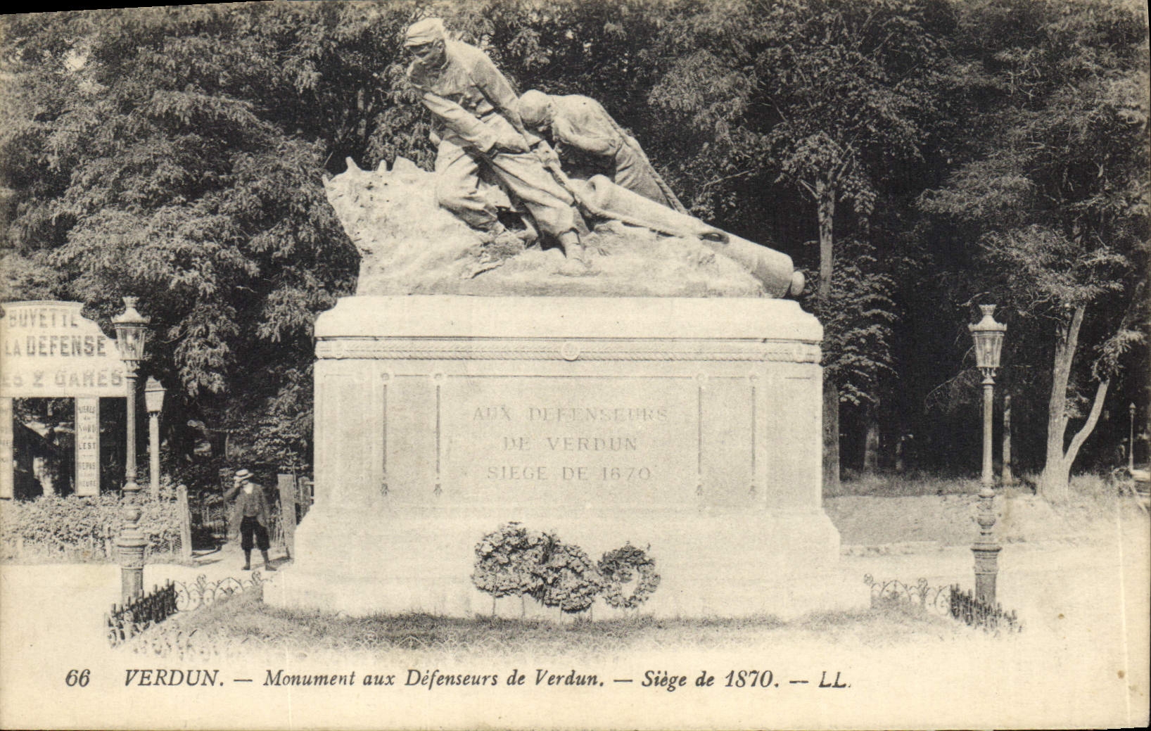 CPA Verdun Monument aux Defenseurs de Verdun Siege de 1870 