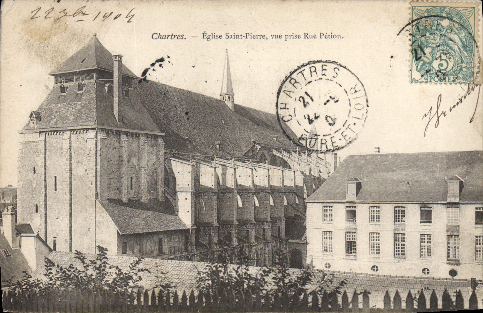 CPA Chartres Eglise Saint Pierre vue prise rue Petion 