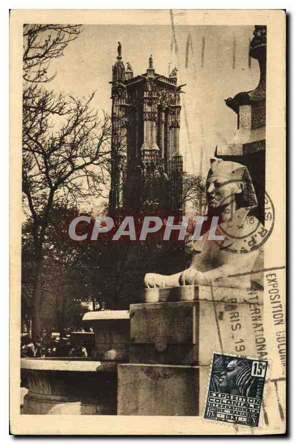 CPA Paris la tour Saint Jacques prise de la fontaine place du Chatelet 