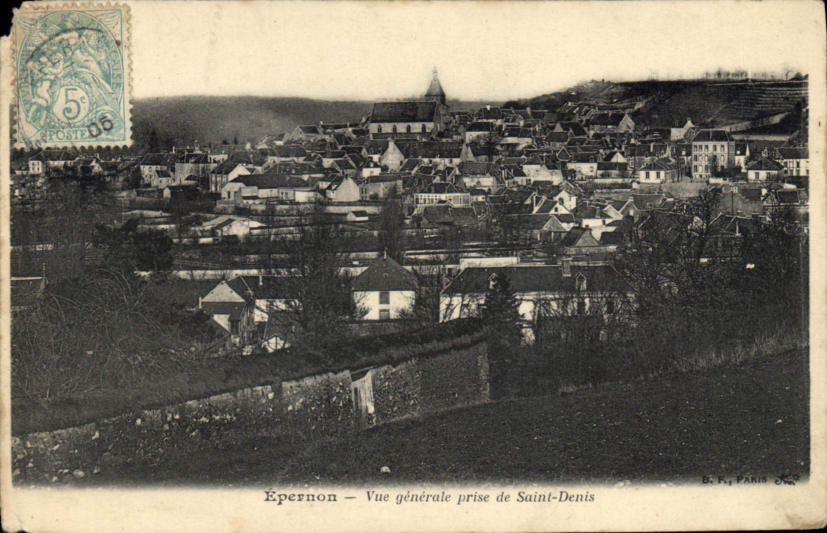 CPA Epernon vue generale prise de Saint Denis 