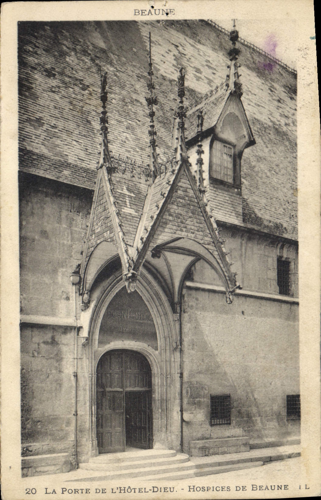 CPA La Porte de l'Hotel Dieu Hospices de Beaune 