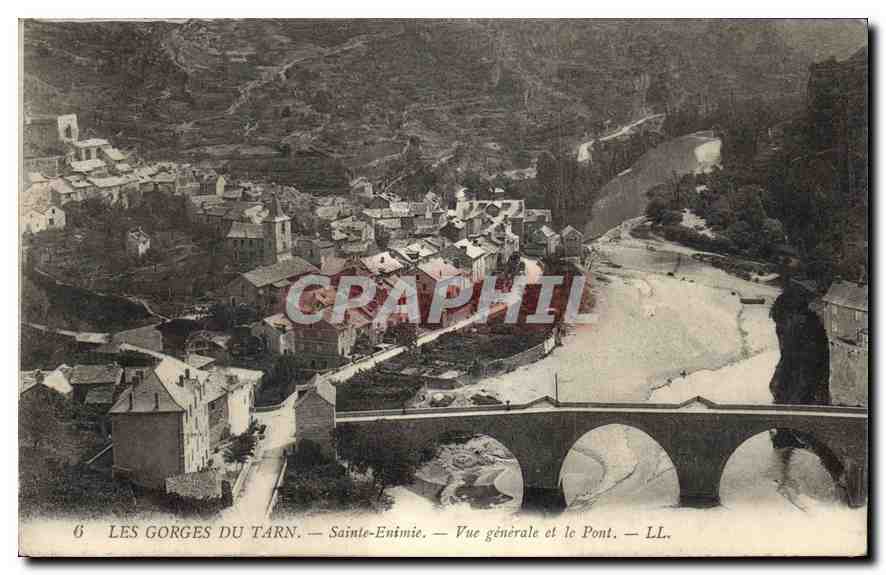 CPA Les Gorges du Tarn Sainte Enimie vue generale et le Pont 