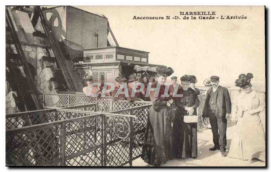 Marseille - Ascenseurs N.-D. de la Garde - L'Arrivée