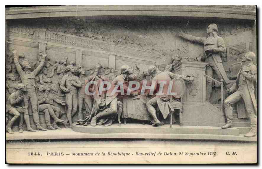 CPA Paris Monument de la Republique Bas relief de Dalou 