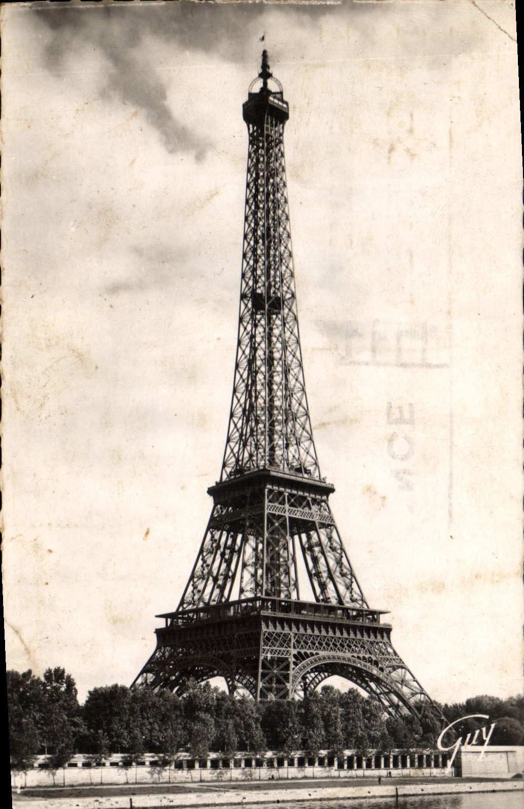 CPA Paris et ses Merveilles La tour Eiffel vue de l'avenue de New York 