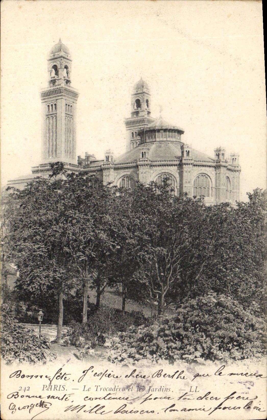 CPA Paris Le Trocadero et le Jardins 