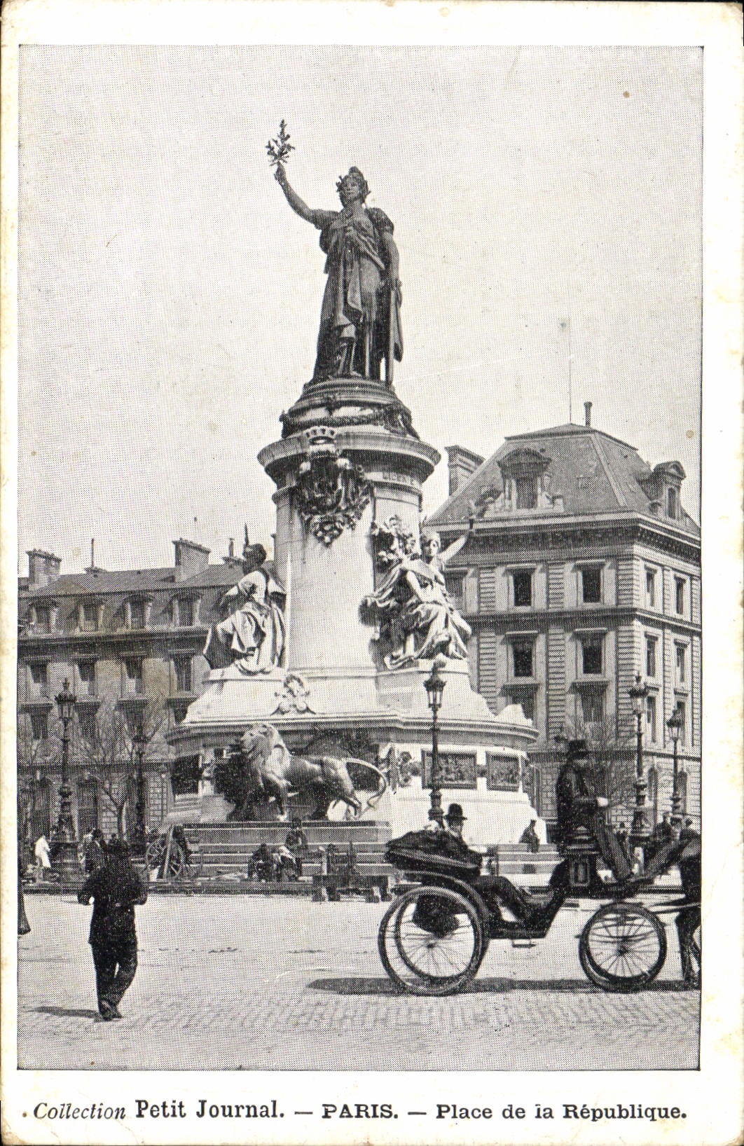CPA Petit Journal Paris Place de la Republique 