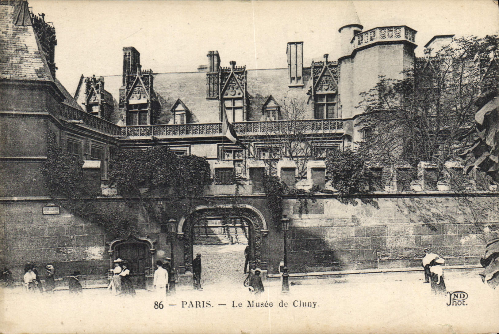 CPA Paris Le Musee de Cluny 