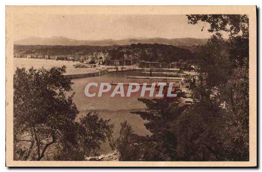 CPA Nice l'Entree du Port et le Chateau 