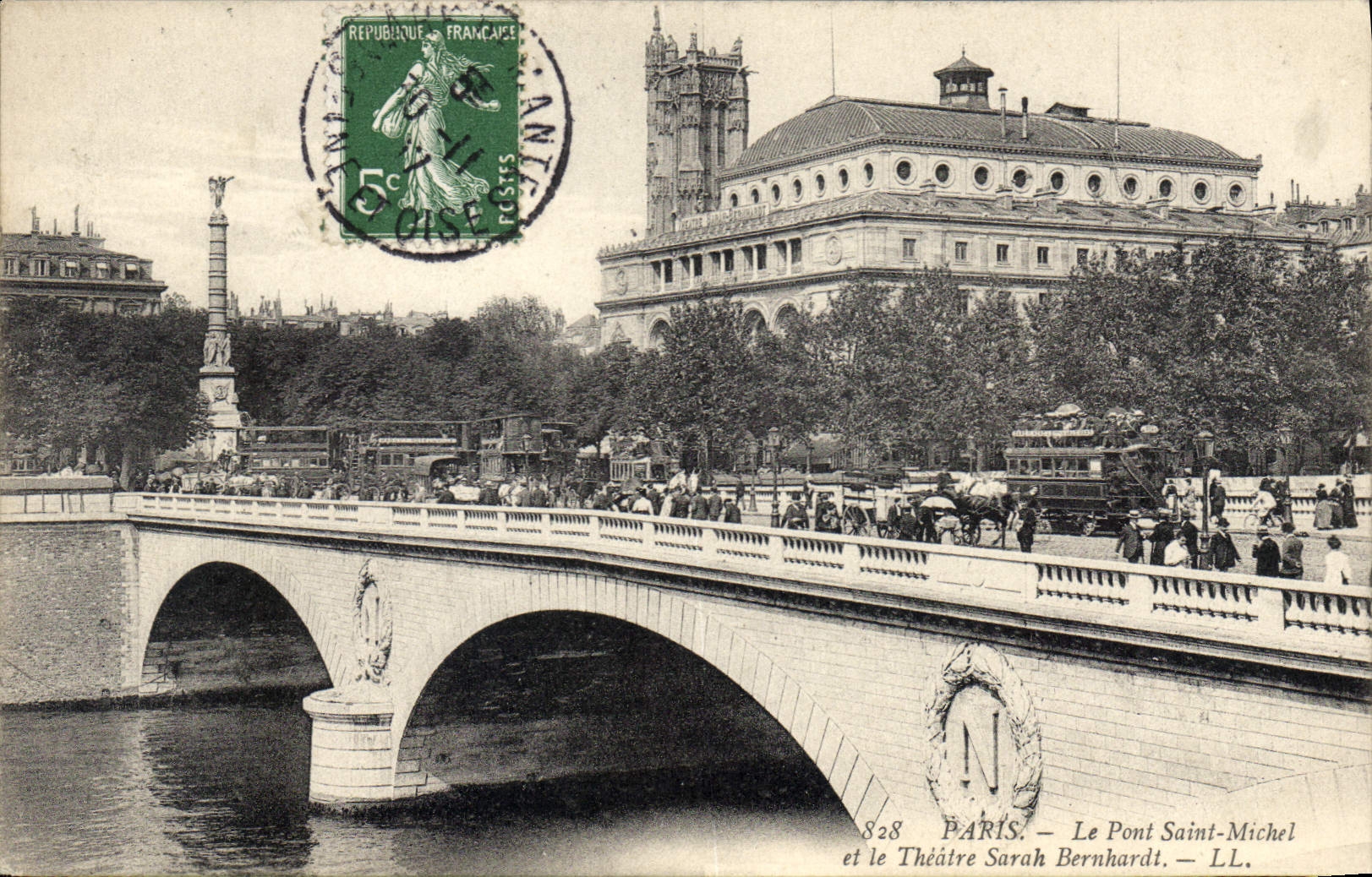 CPA Paris Le Pont Saint Michel et le Theatre Sarah Bernhardt 