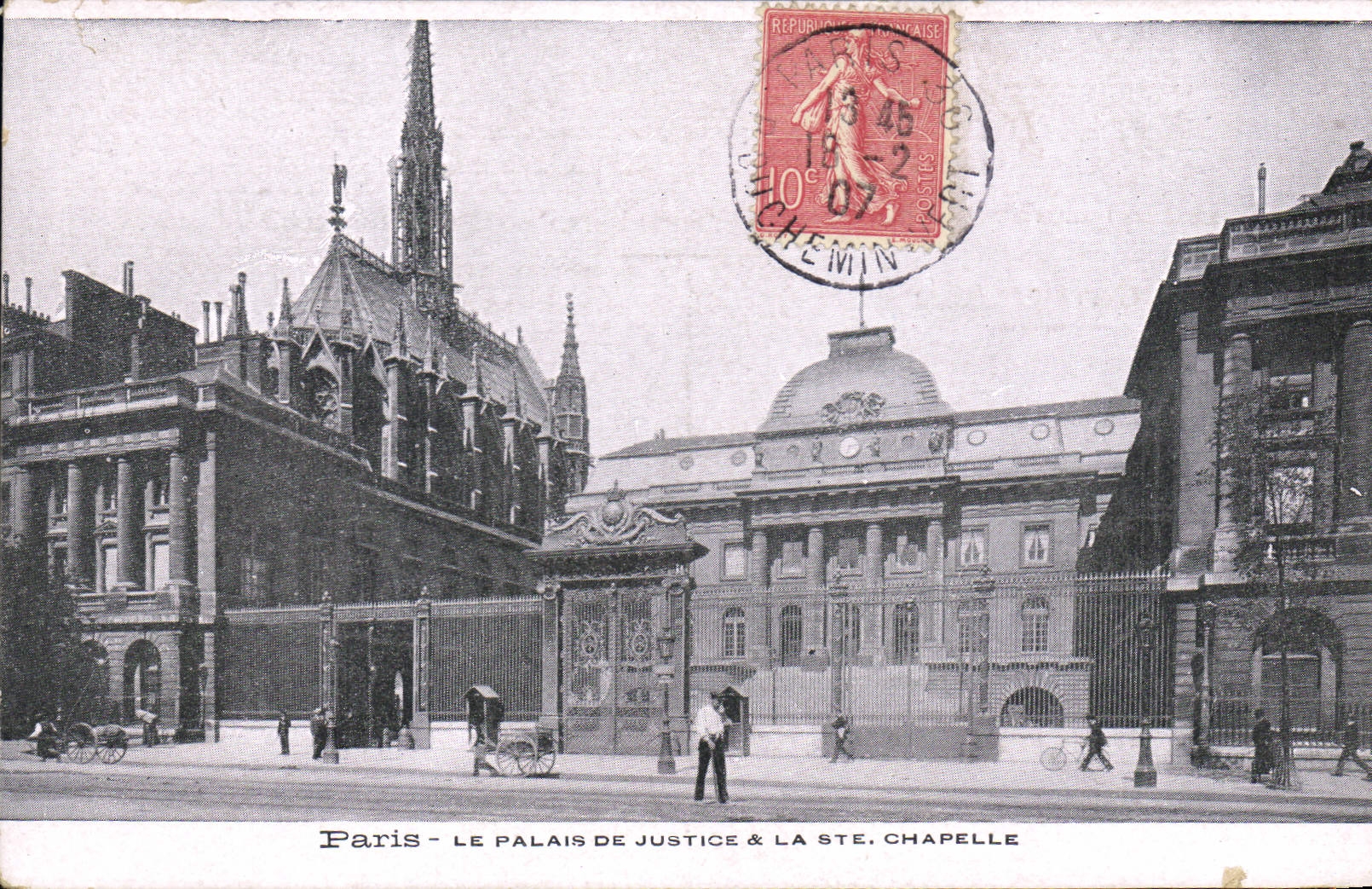 CPA Paris Le Palais de Justice en la Ste Chapelle 