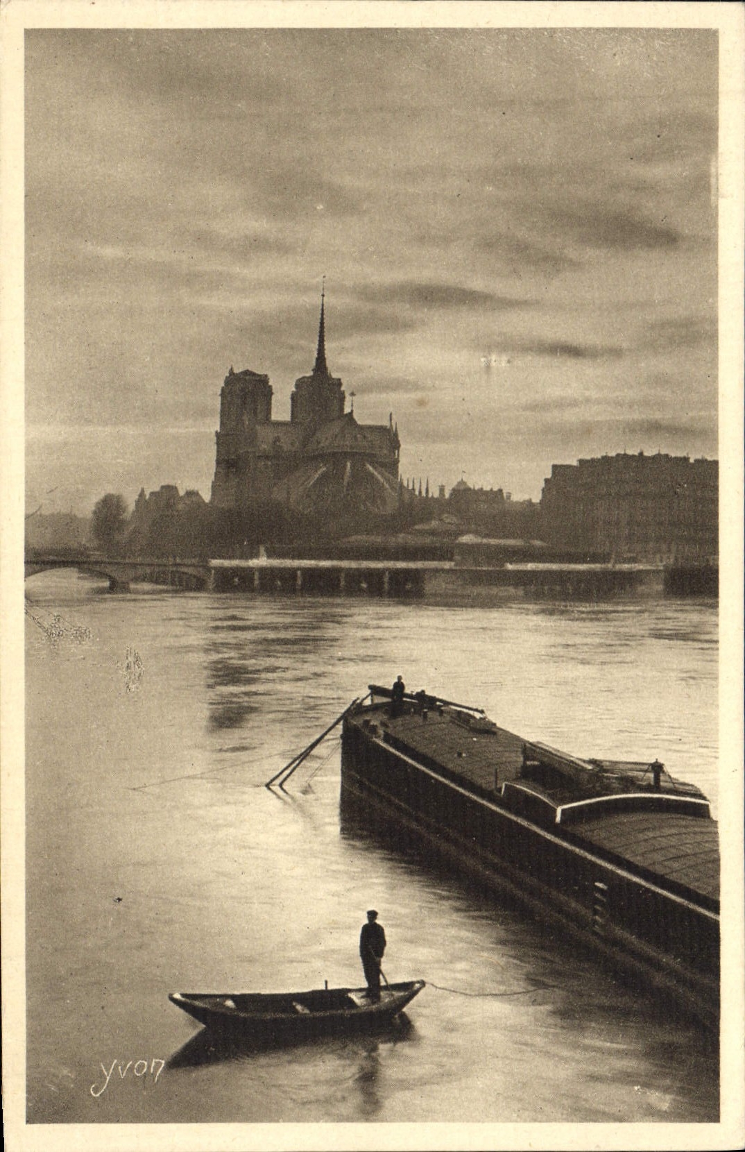 CPA Paris en Flanant la Seine au Quai de la Tournelle 