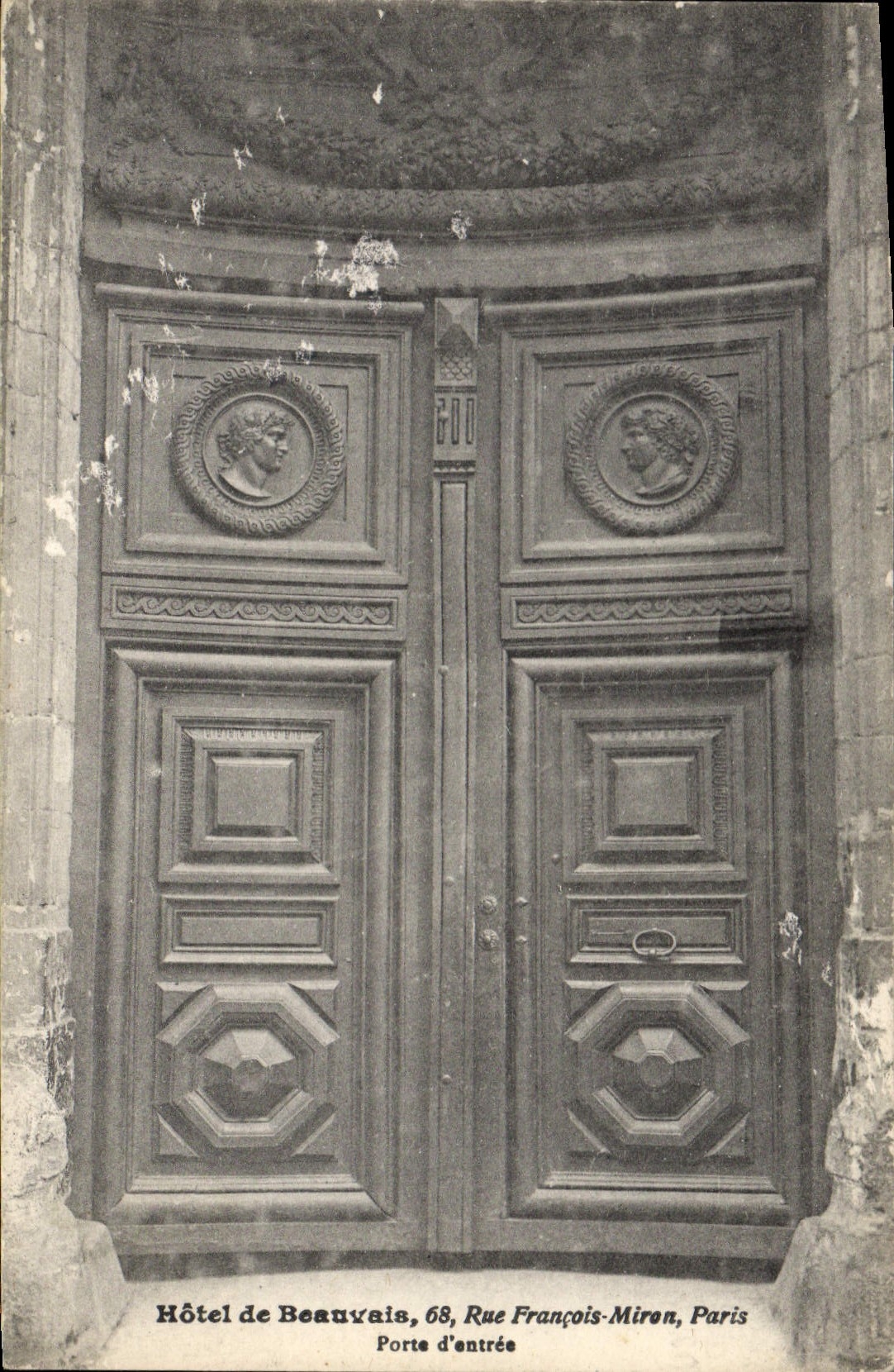 CPA Hotel de Beauvais 68 rue Francois Miron Paris Porte d'entree 