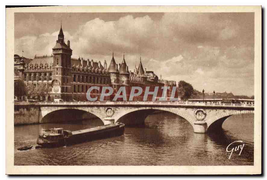 CPA Paris et ses Merveilles La Seine le Pont au Change et le Palais de Justice Conciergerie 