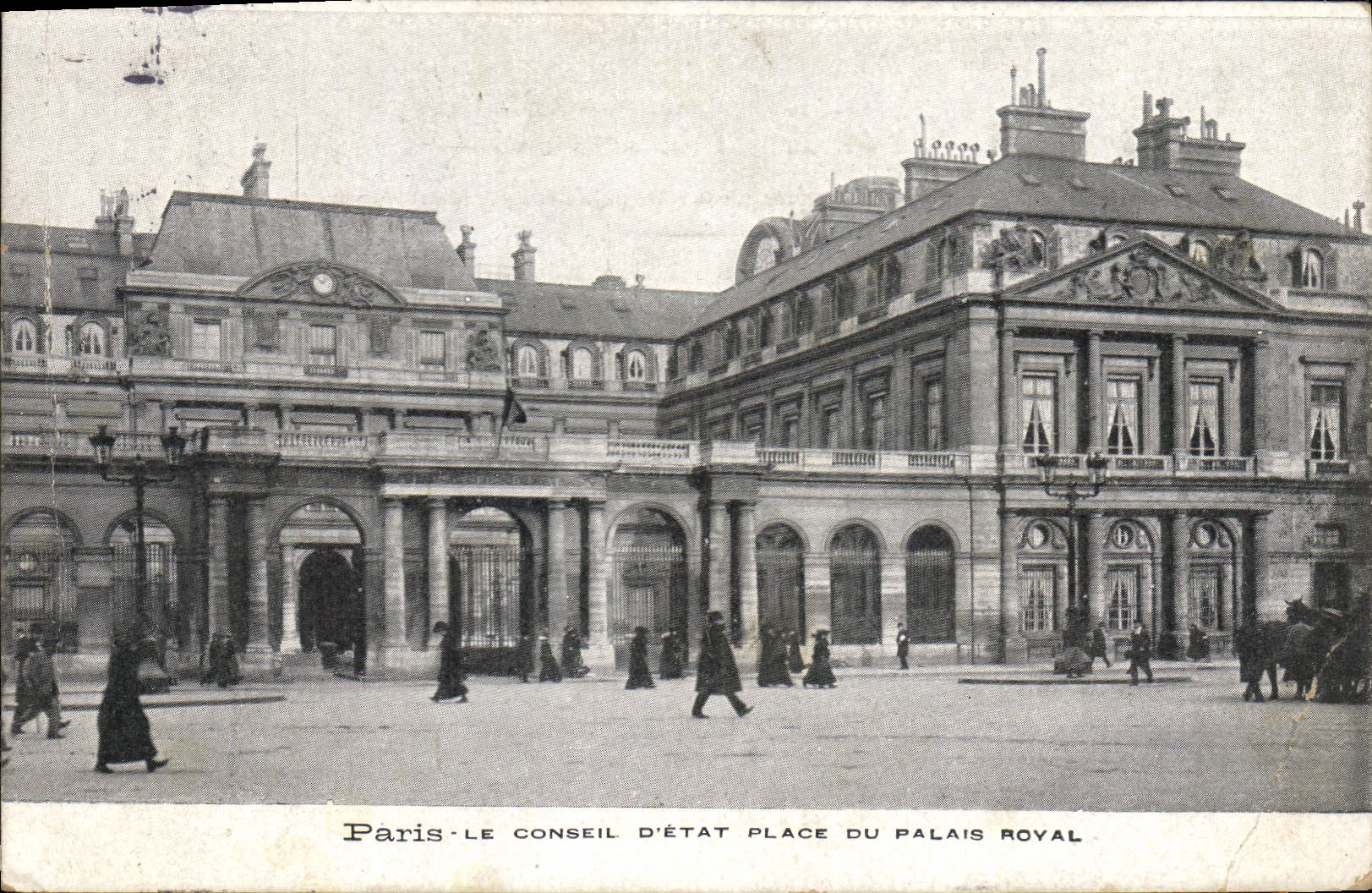 CPA Paris le Conseil d'Etat Place du Palais Royal 