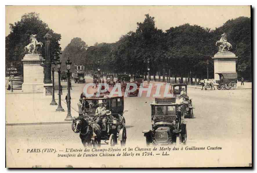 CPA Paris L'Entree des Champs Elysees et les Chevaux de Marly dus a Guillaume Coustou transfers de l