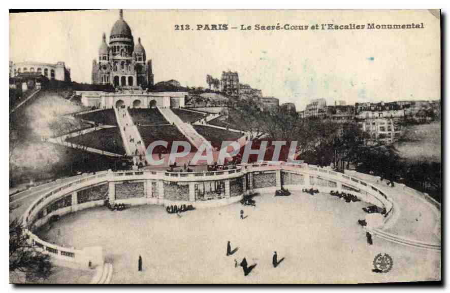 CPA Paris Le Sacre Coeurs et l'Escalier Monumental 