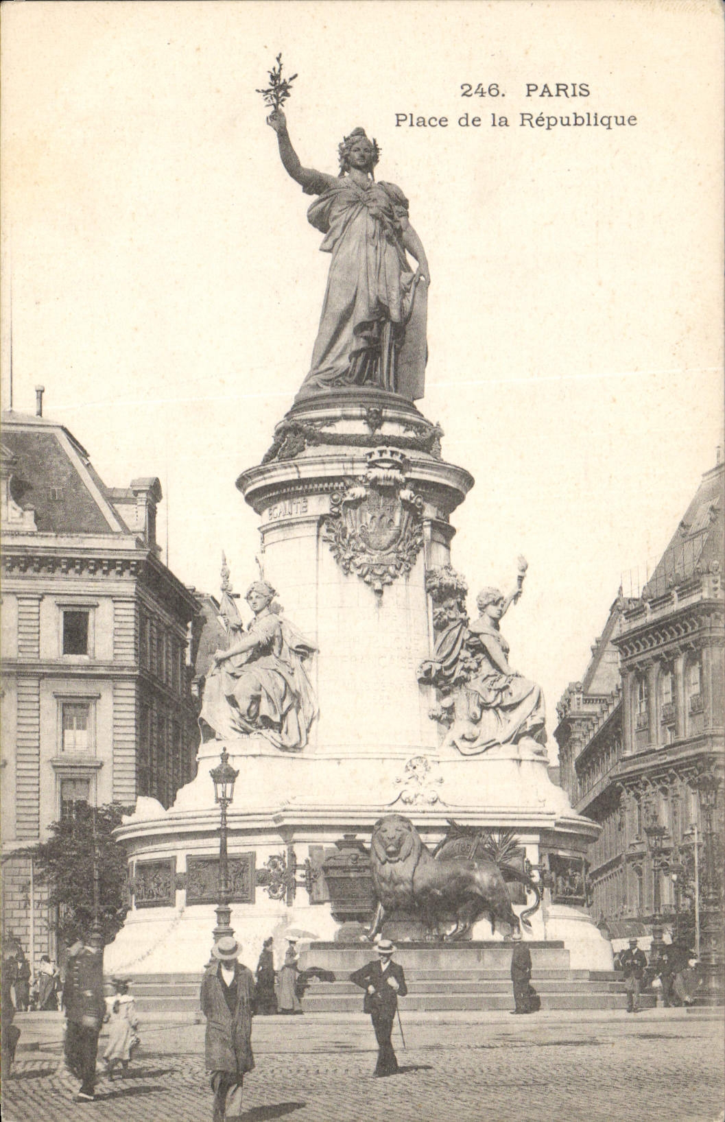 CPA Paris Place de la Republique 