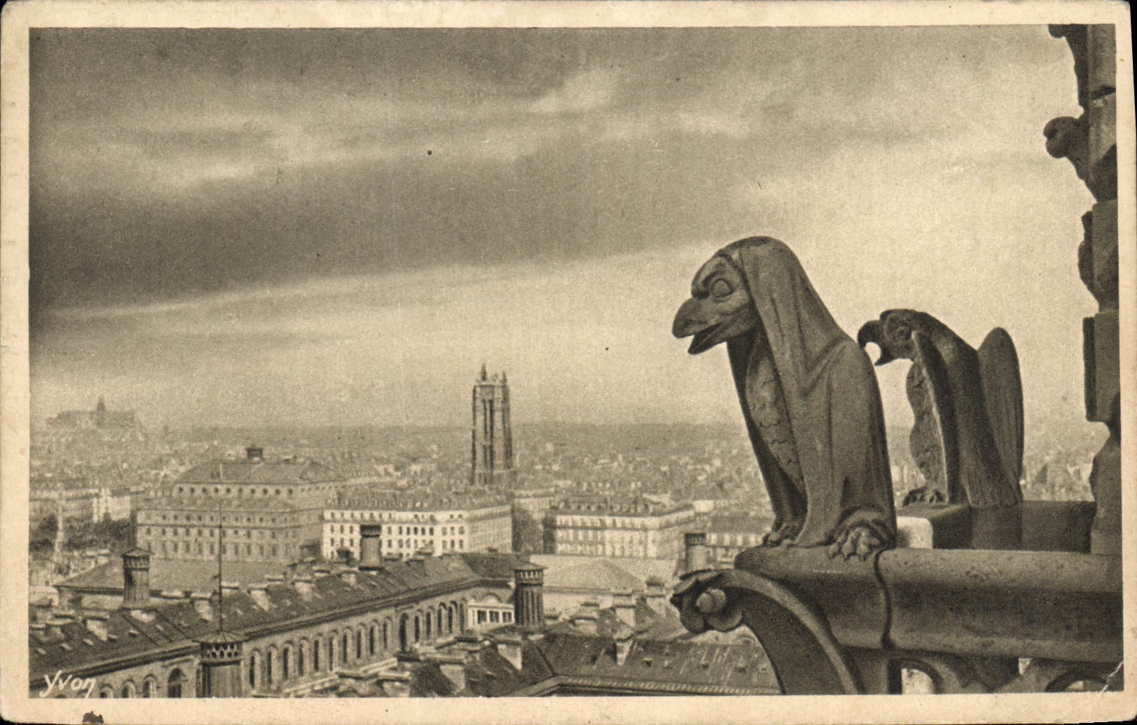 CPA Vue panoramique prise du haut des Tours de Notre Dame 