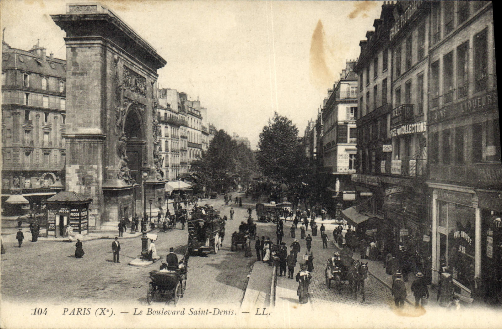 CPA Paris X Le Boulevard Saint Denis 