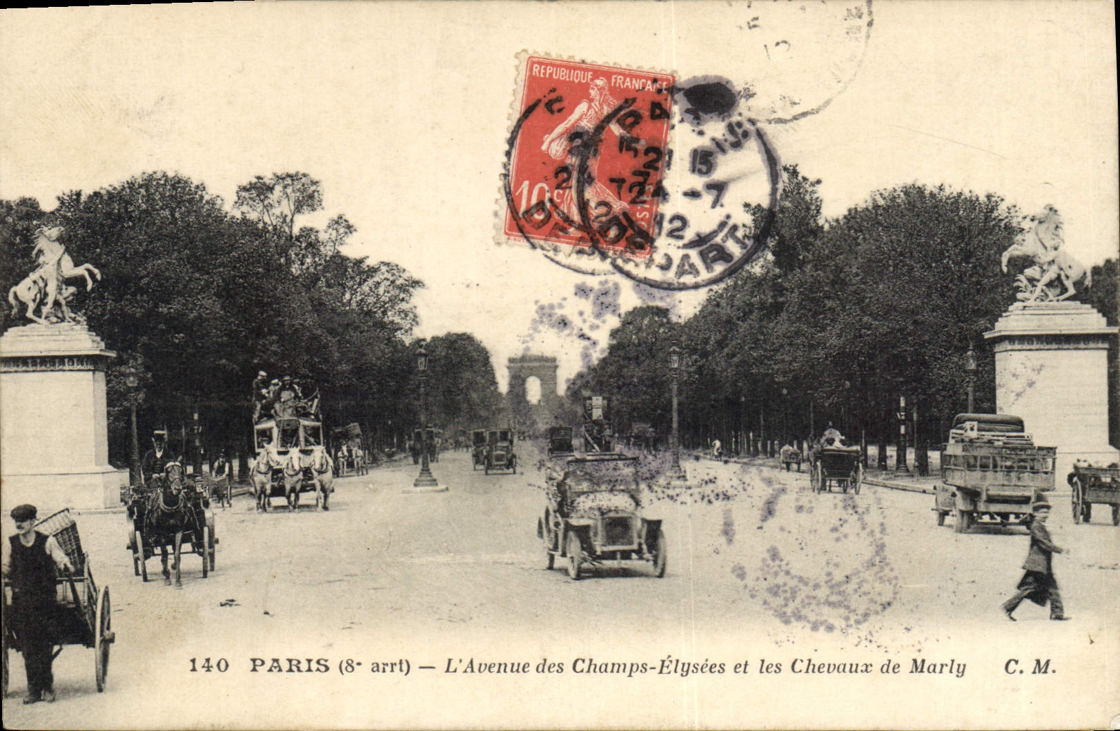 Paris (8e arrt) — L'Avenue des Champs-Élysées et les Chevaux de Marly — C.M.
