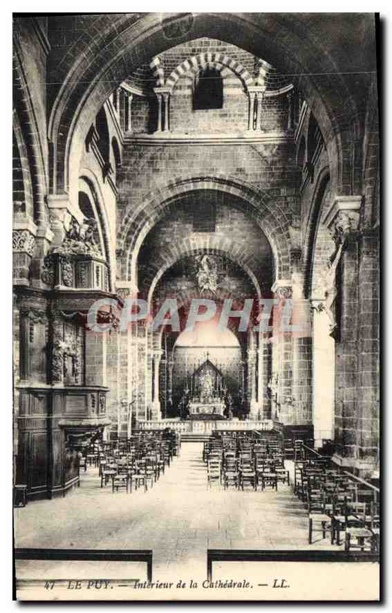 CPA Le Puy Interieur de la Cathedrale 