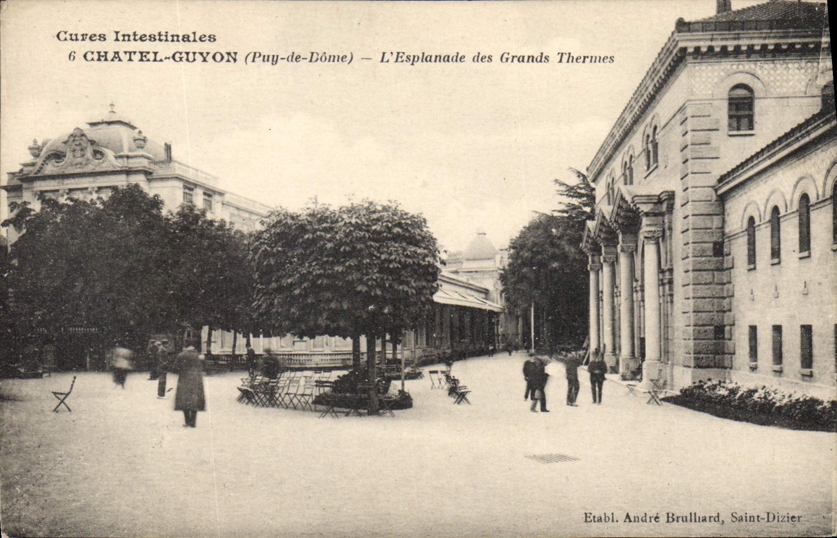 CPA Chatel Guyon Puy de Dome L'Espinade des Grands Thermes 