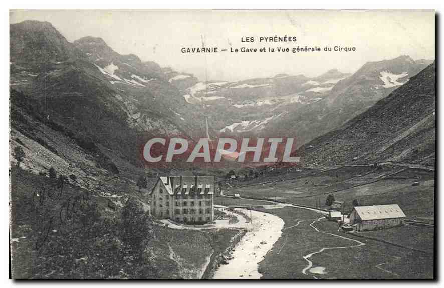 Gavarnie — Le Gave et la Vue générale du Cirque — Les Pyrénées