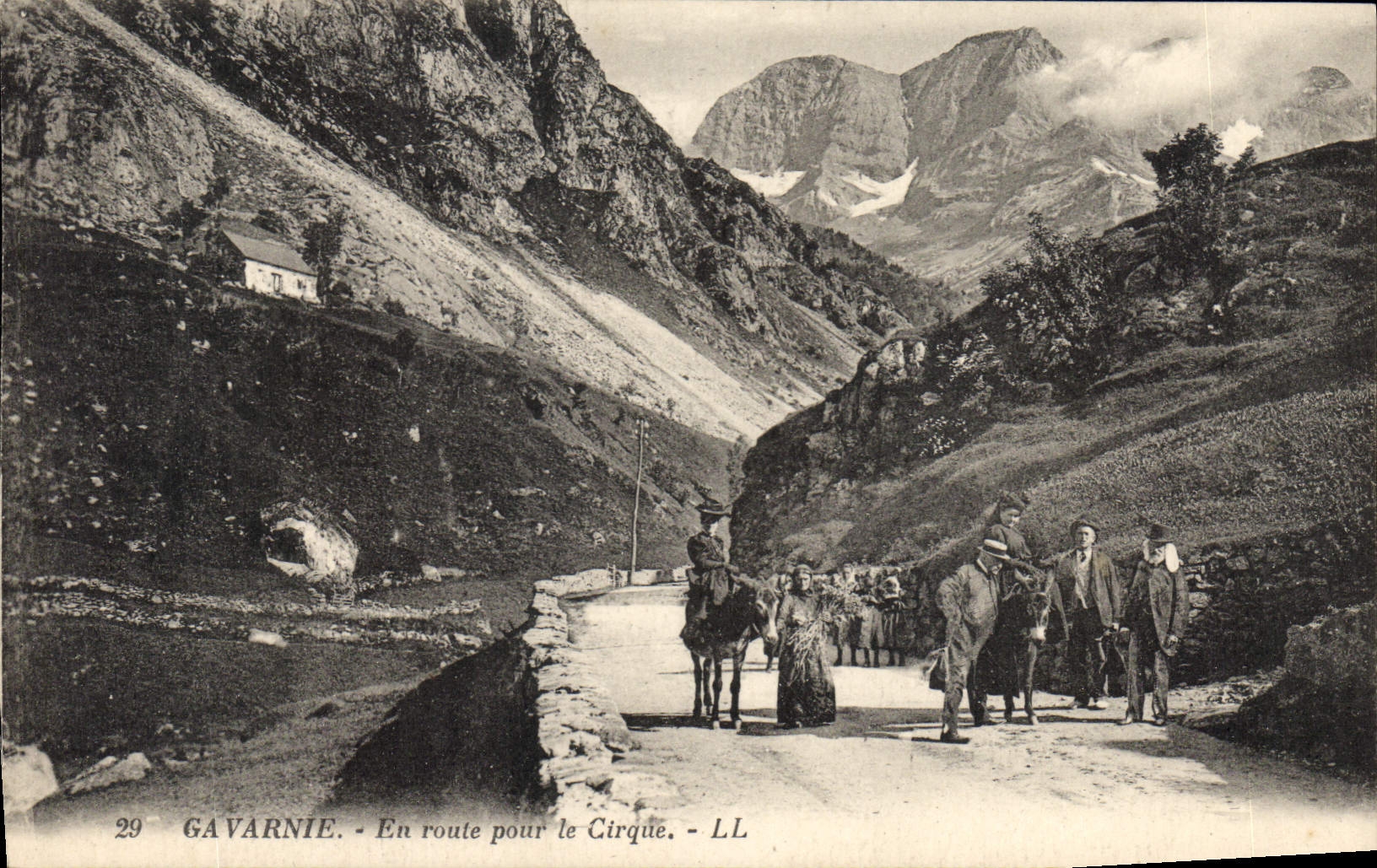 Gavarnie — En route pour le Cirque — LL