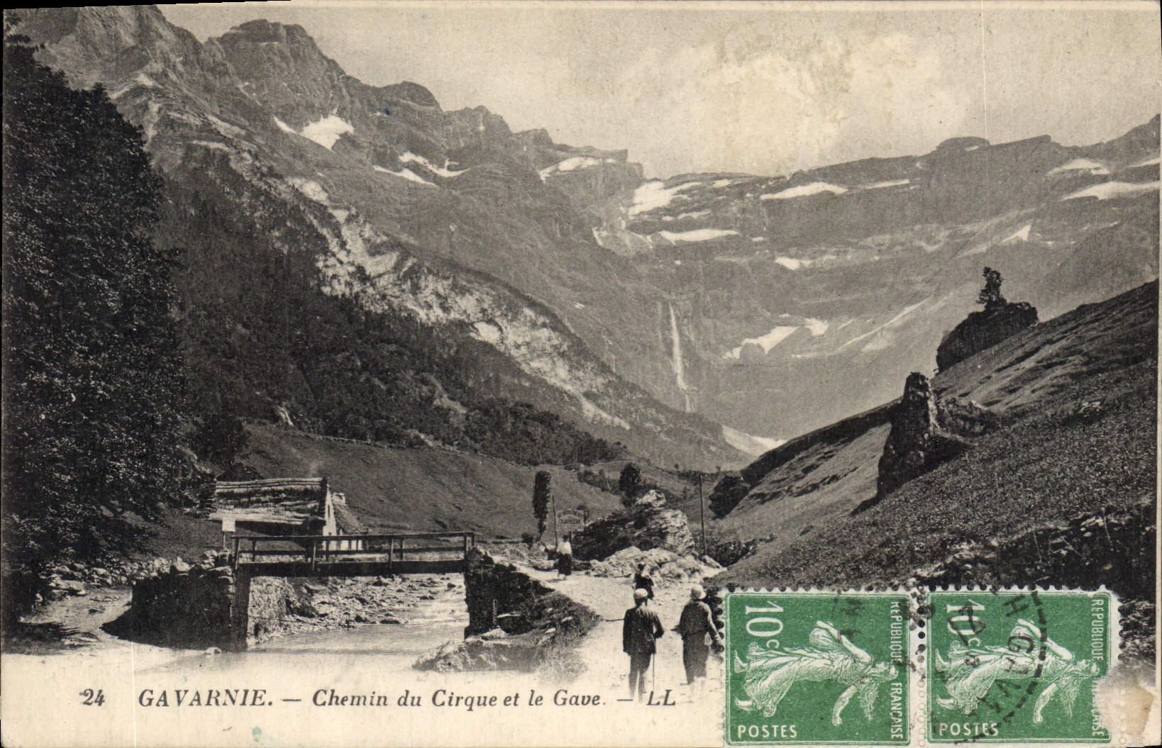 CPA Gavarnie Chemin du Cirque et le Gave 
