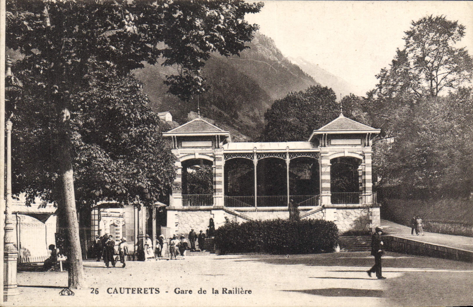 CPA Cauterets Gare de la Raillere 