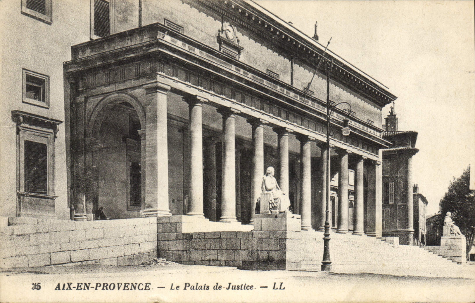Aix-en-Provence — Das Palast der Justiz — LL
