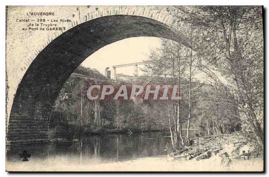 CPA L'Auvergne Cantal Les Rives de la Truyere au Pont de Garabit 