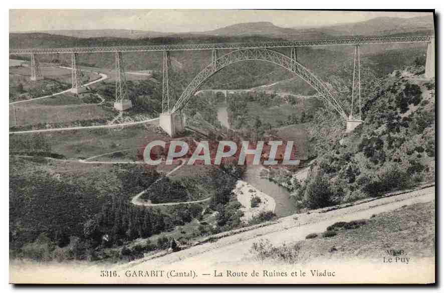 CPA Garabit Cantal La Route de Ruines et le Viaduc 