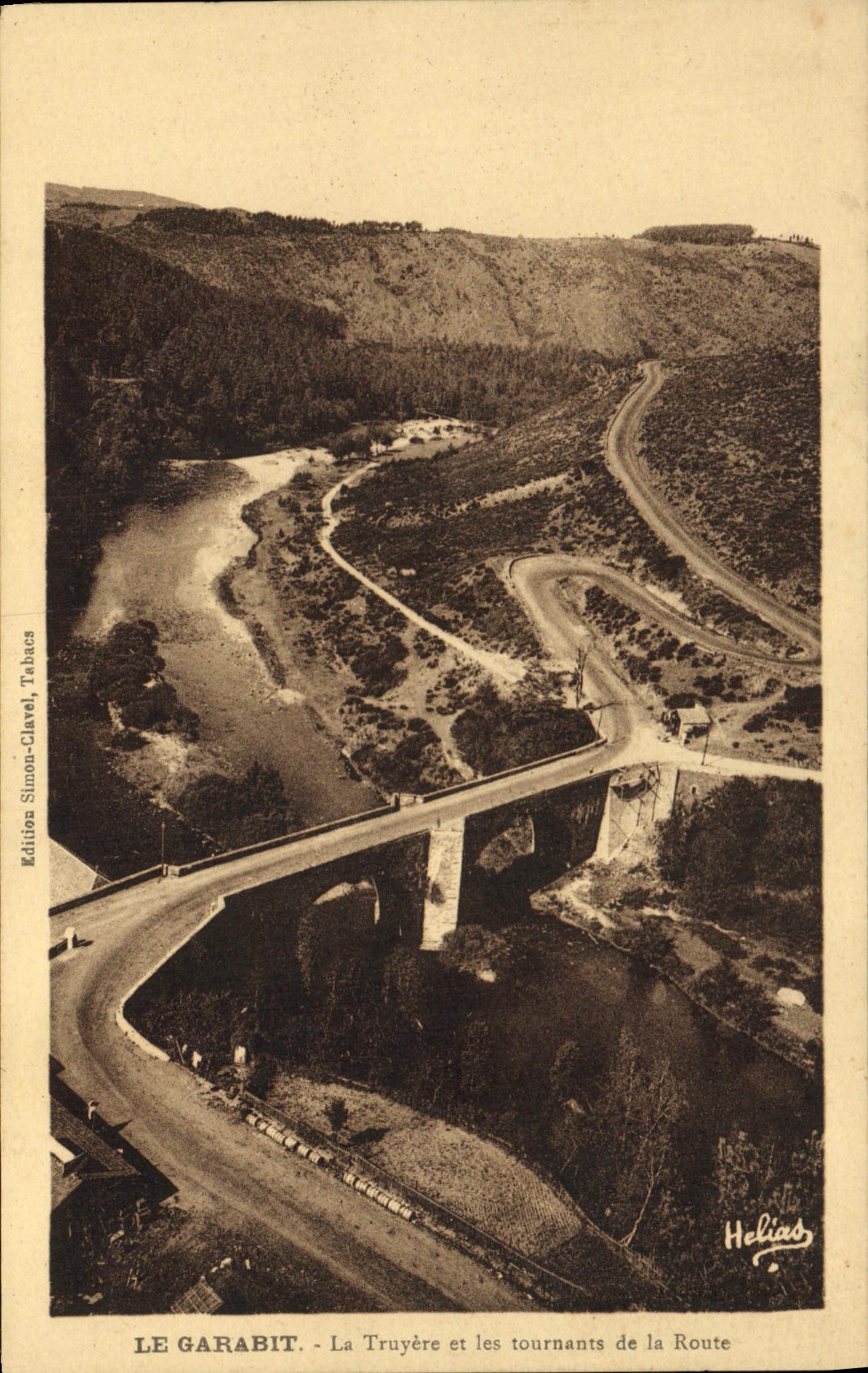 CPA Le Garabit La Truyere et les tournants de la Route 
