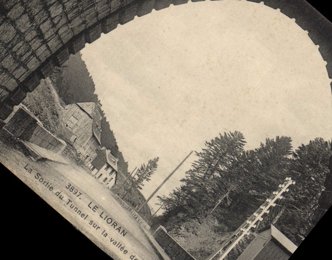 Ausgang des Tunnels über das Tal von Lioran — LE LIORAN — n° 3897