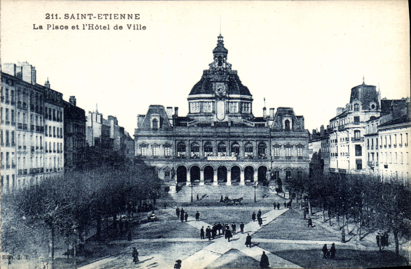 CPA Saint Etienne La Place et l'Hotel de Ville 