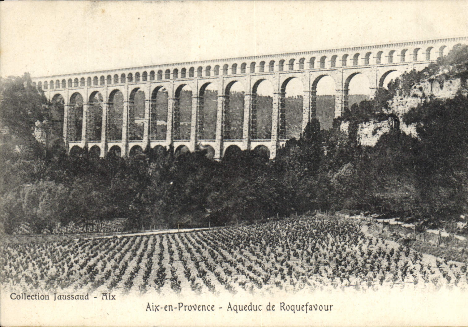 CPA Aix en Provence Aqueduc de Roquefavour 