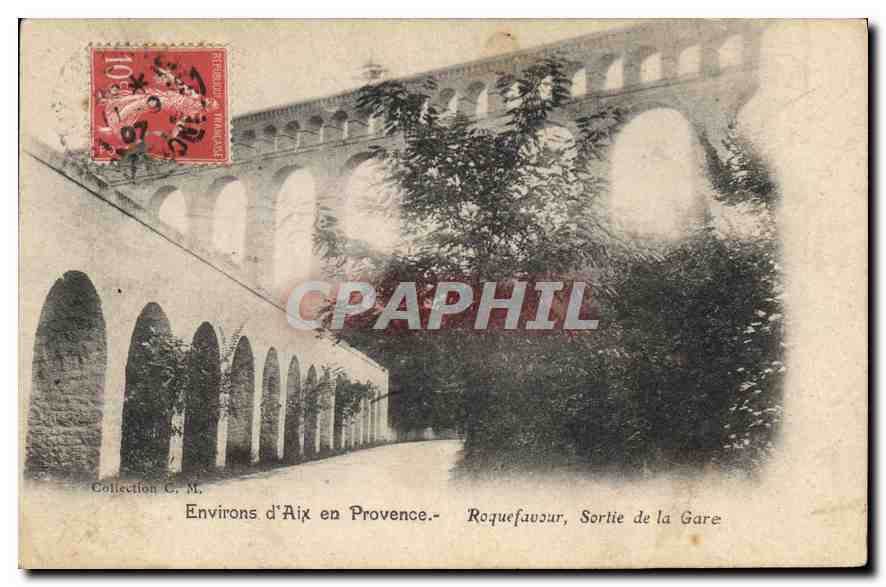 CPA Environs d'Aix en Provence Roquefavour Sortie de la Gare 