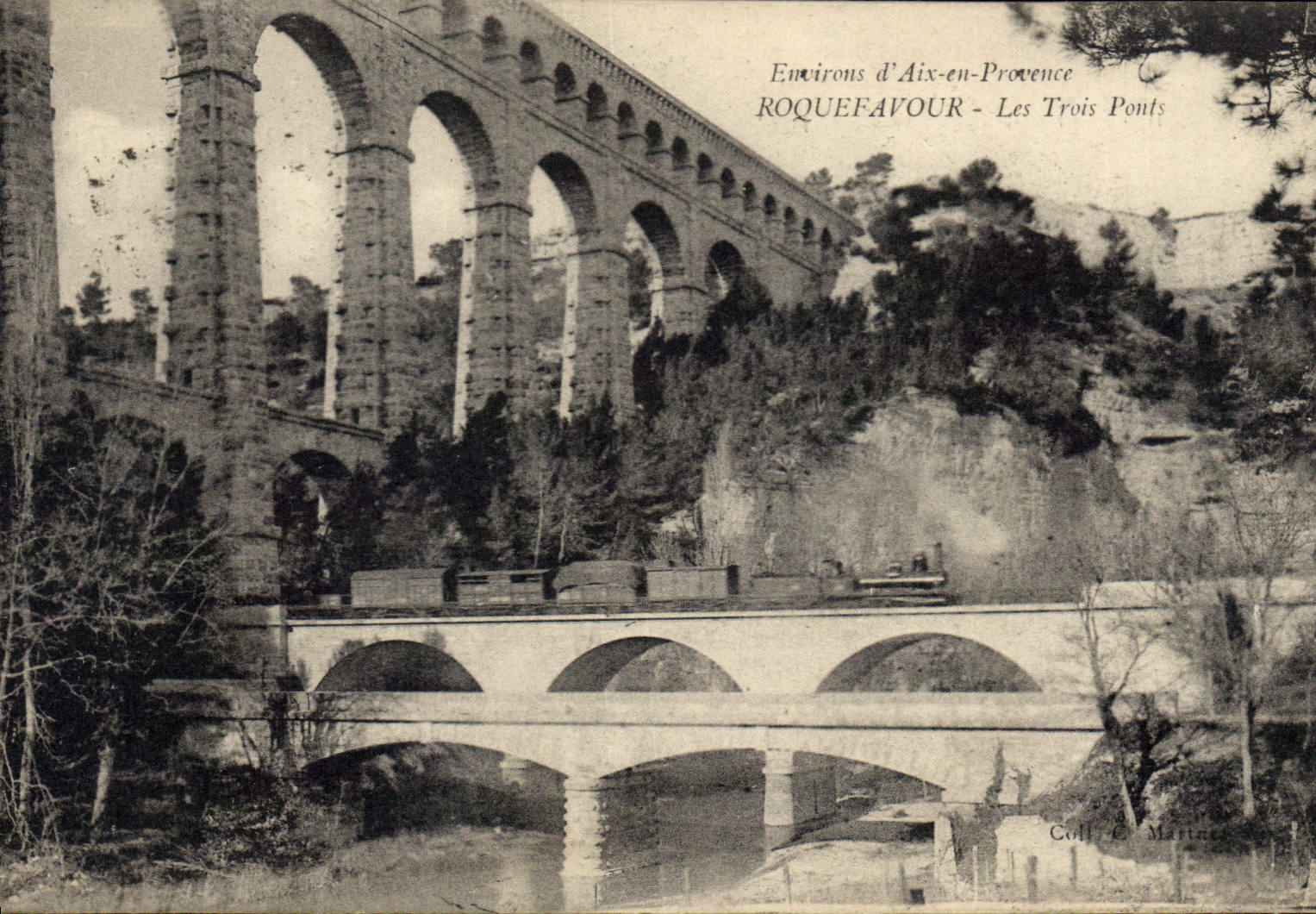CPA Environs d'Aix en Provence Roquefavour Les Trois Ponts Train a vapeur