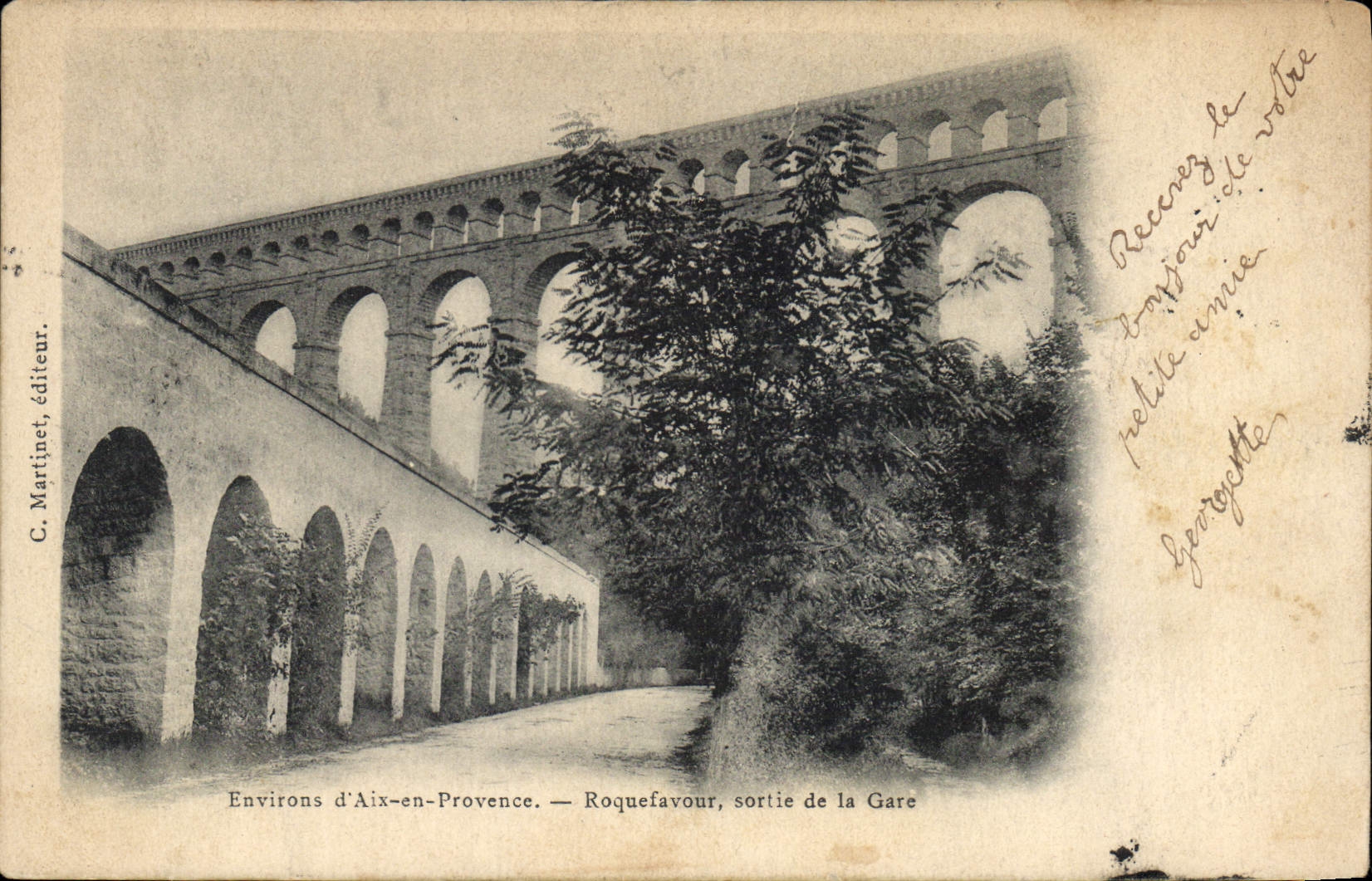 CPA Environs d'Aix en Provence Roquefavour sortie de la Gare 