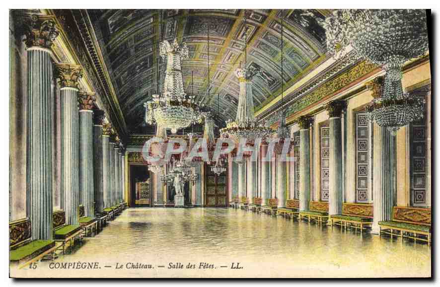 CPA Compiegne Le Chateau Salle des Fetes 