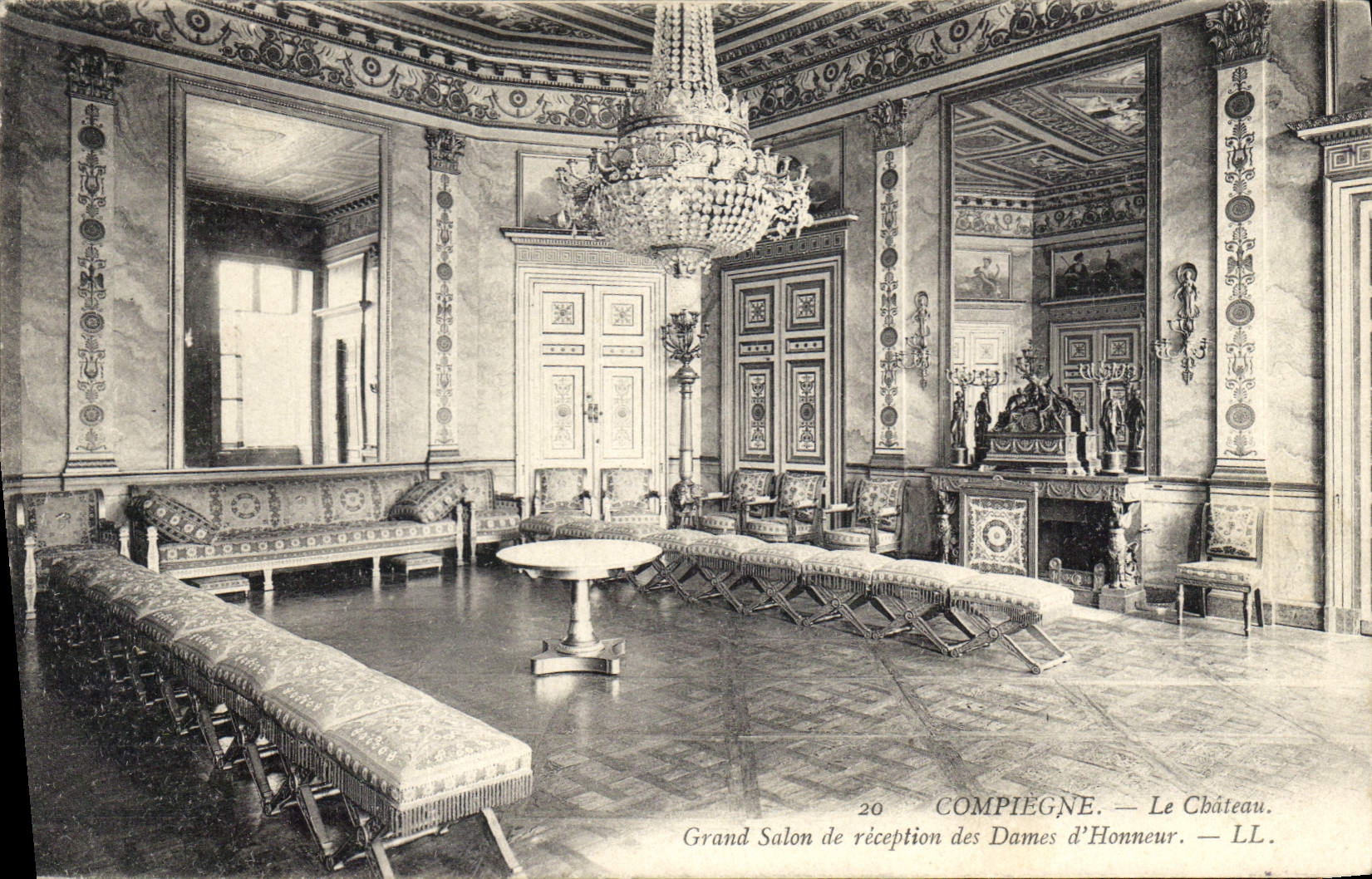Compiègne — Le Château. Grand Salon de réception des Dames d'Honneur — LL. n°20