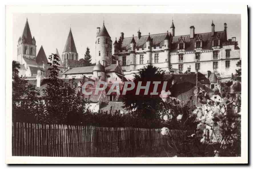 CPA Chateau de Loches Vue generale 