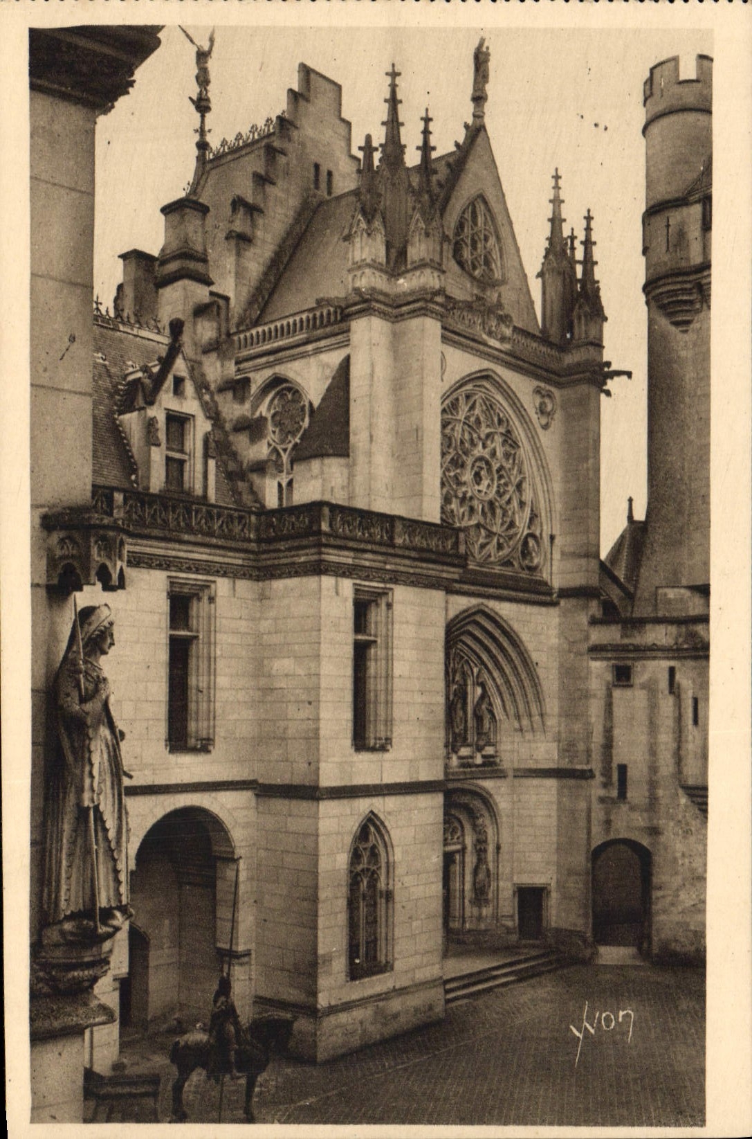 Château de Pierrefonds — Kapelle — Éditions d'Art Yvon