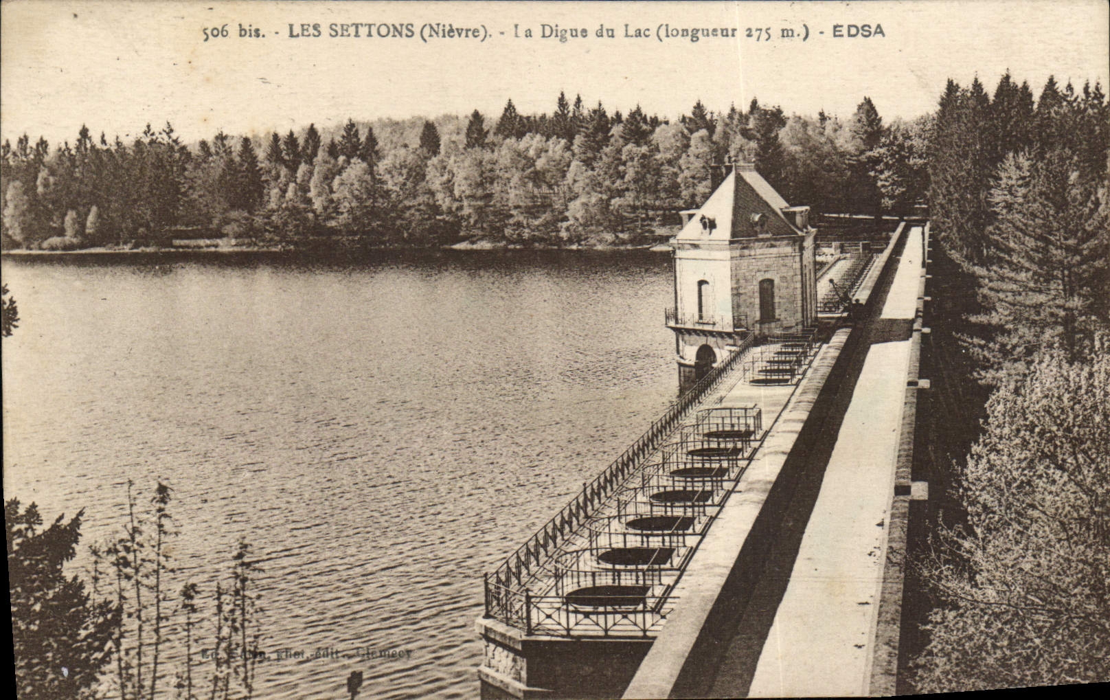 CPA Les Settons Nievre la Digue du Lac 