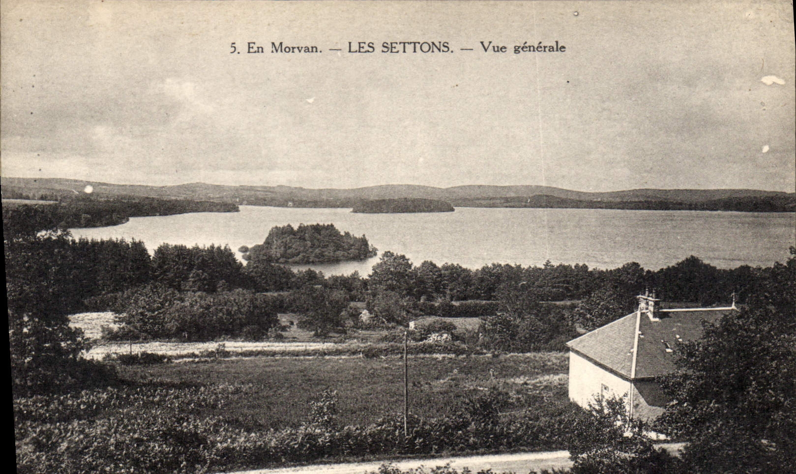 CPA En Morvan les Settons vue generale 